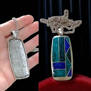 NEW! silver pendant with enamel inlays on chain brand-new